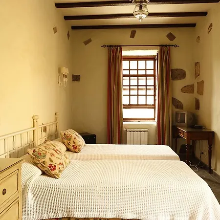 فندق Rural Livvo Maipez 3*